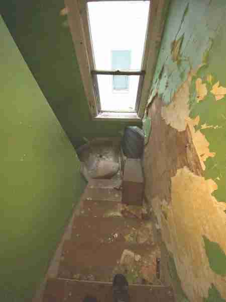 14475 Robson (38).jpg